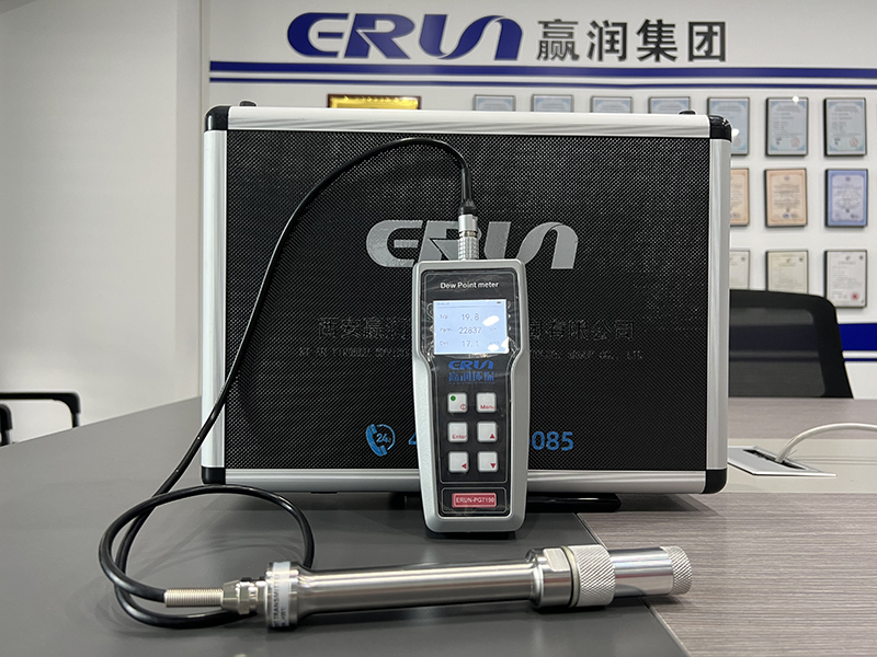 贏潤(rùn)集團(tuán)手持式露點(diǎn)儀用于氫氣微量水分含量測(cè)量